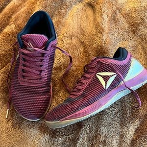 Women’s Reebok Nano 8 sz 7